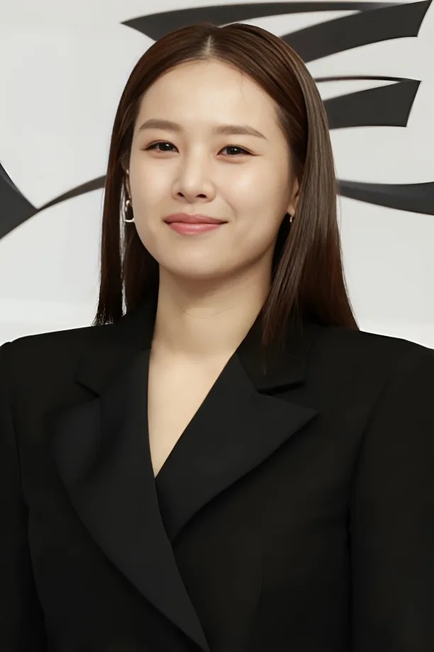 Jo Yoon-hee